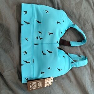 Oiselle sports bra. Queen bra size 34DD. New with tags.